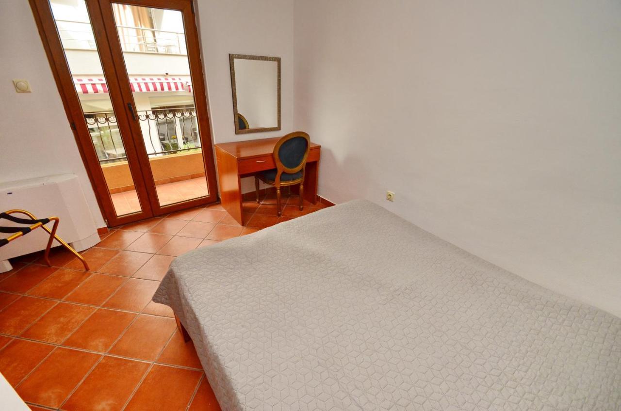 Hotel Meduza Bečići Kültér fotó